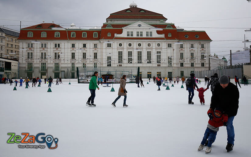 מרכז וינה להחלקה על הקרח ליד הפארק העירוני