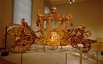מוזיאון הכרכרות - Imperial Carriage Museum