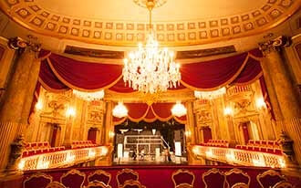 תיאטרון שנברון - Schlosstheater Schönbrunn