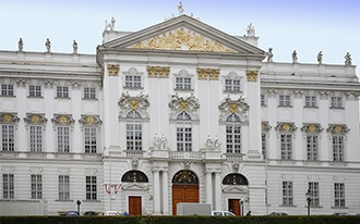 הארמון של האציל - Palais Trautson
